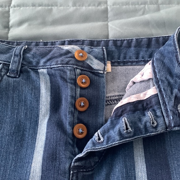 Maeve denim pencil skirt striped in 3 denim shades size 6 - Picture 3 of 4